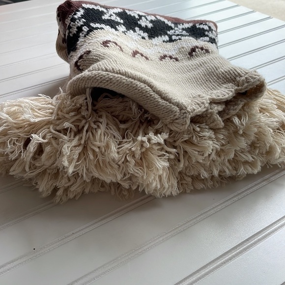 MODA INTERNATIONAL VS Sweater Shawl Brown XS Small Nordic Fair Isle Wool Fringe - Picture 8 of 13